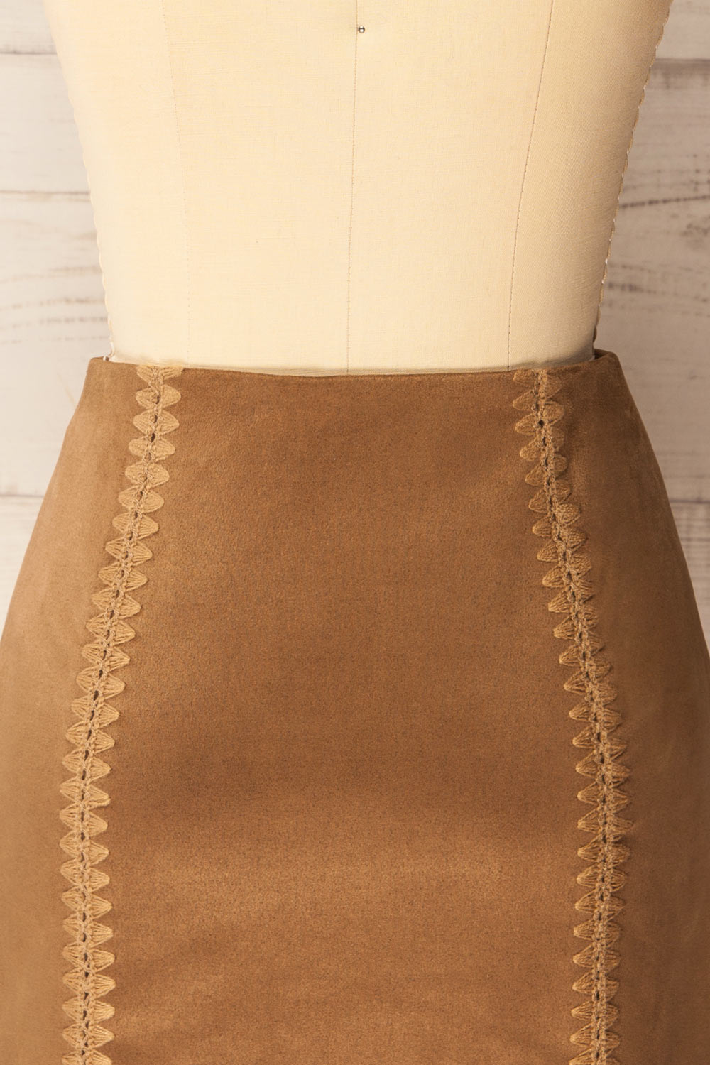 Loxton Short Brown Faux Suede Skirt | La petite garçonne back