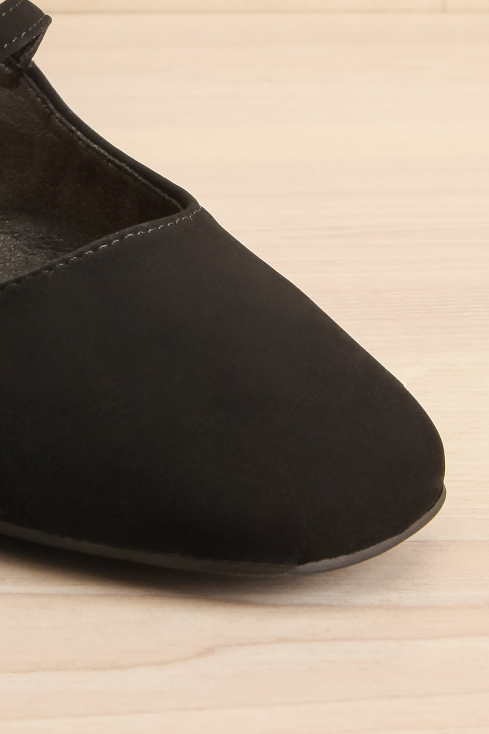 Lulu Black Velvet Flats | La petite garçonne front close-up