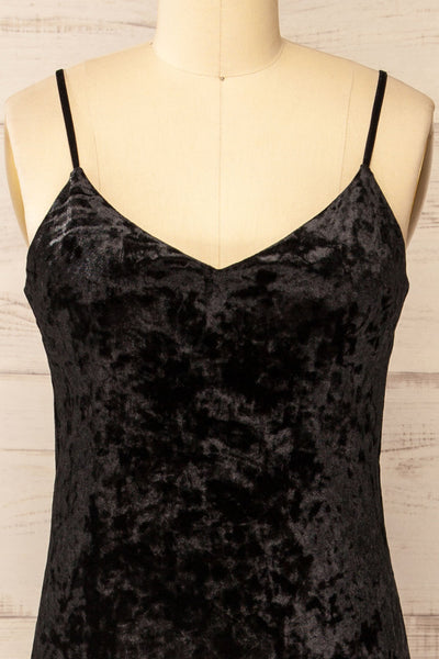 Luritta Black Velours Midi Dress | La petite garçonne  front close-up