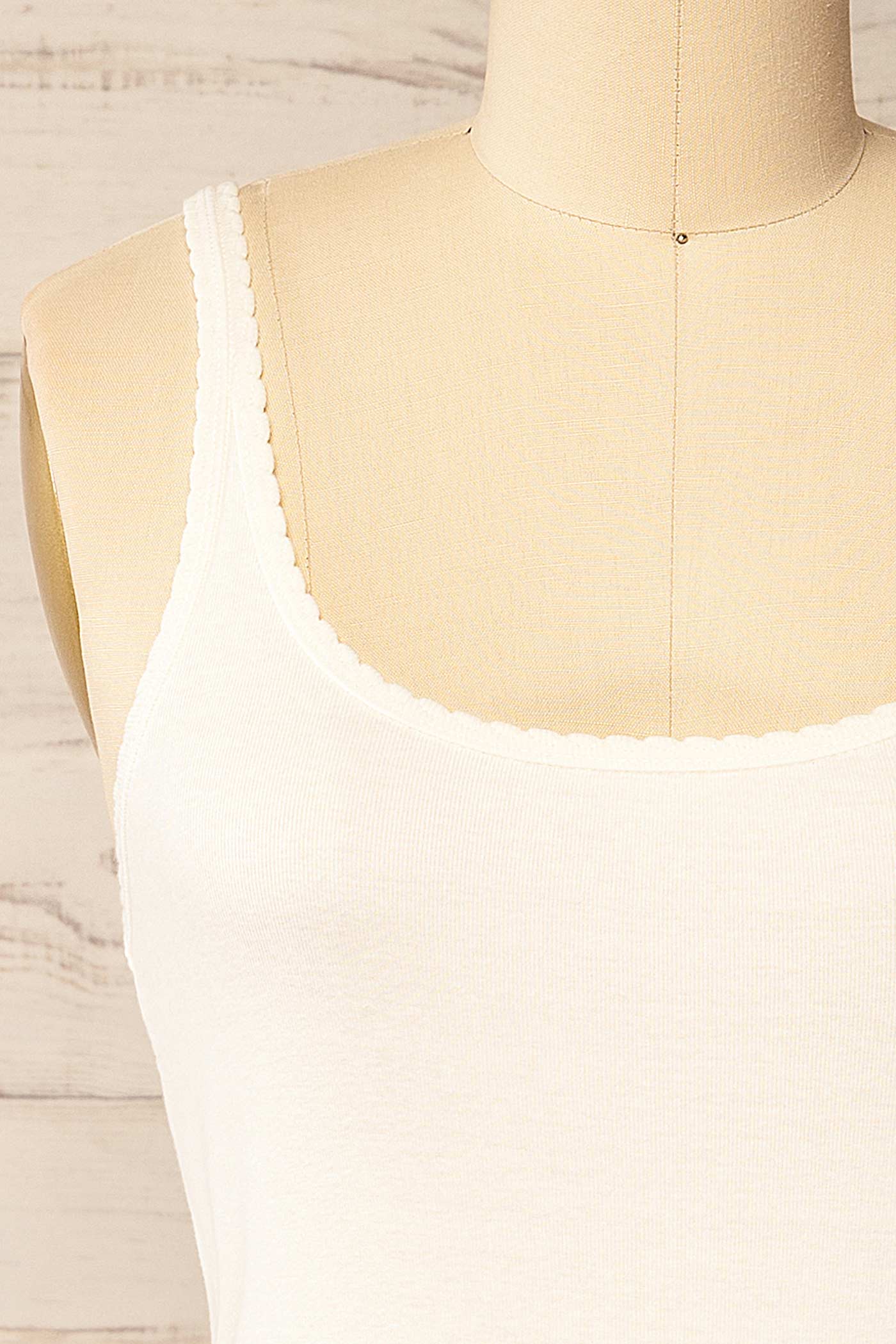 Luzelle Ivory Scalloped Camisole | La petite garçonne fabric 