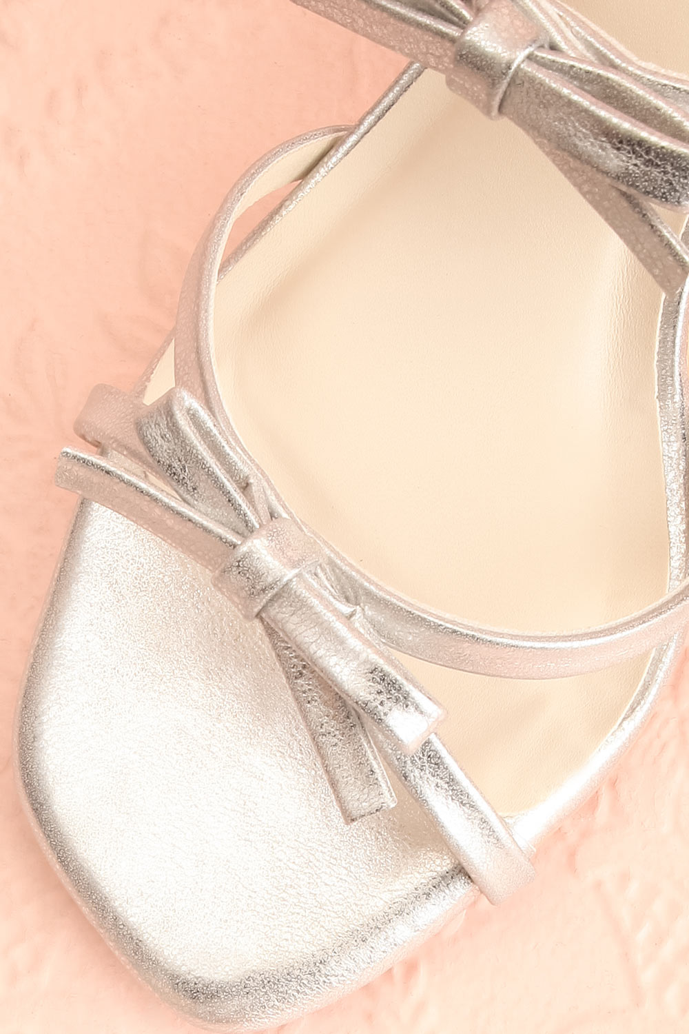 Macy Silver Heeled Sandals w/ Bows | Maison garçonne flat close-up