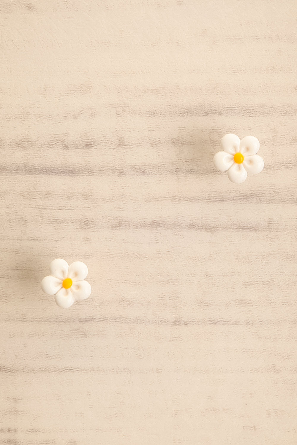 Margie White Flower Stud Earrings | La petite garçonne close-up