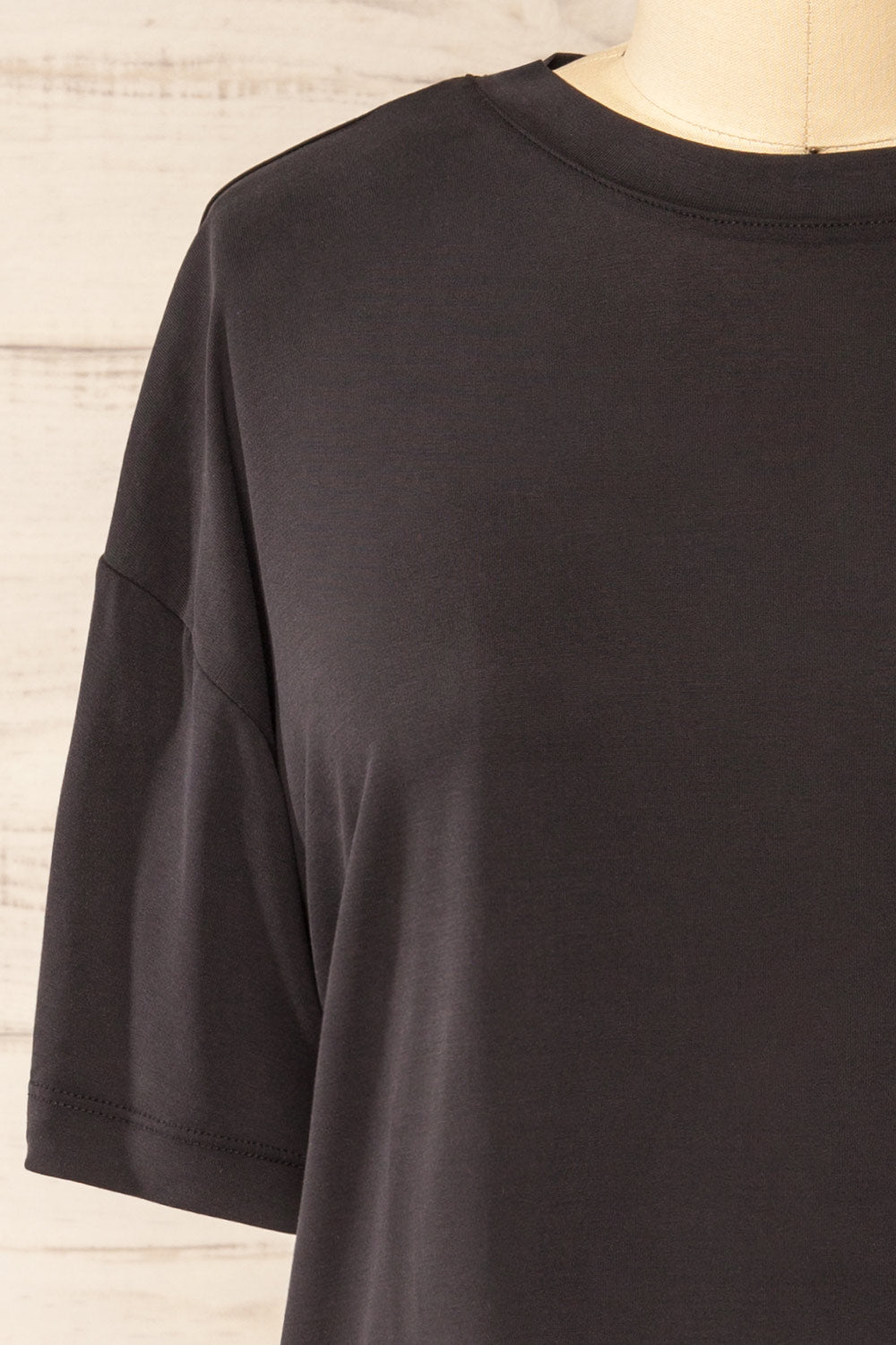 Maribor Black Oversized T-Shirt | La petite garçonne front