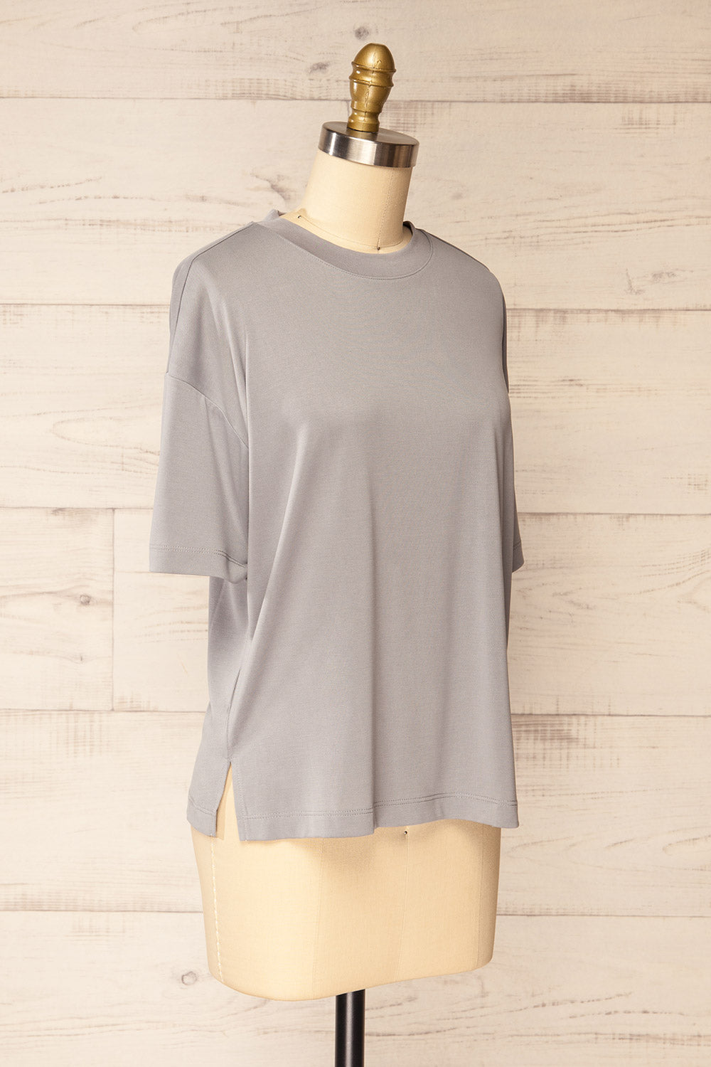 Maribor Grey Oversized T-Shirt | La petite garçonne side view