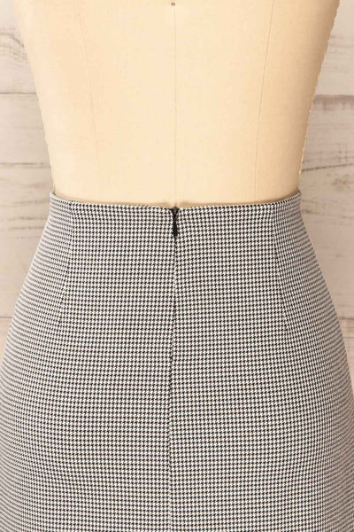 Menton Houndstooth Mini Skirt | La petite garçonne back close-up