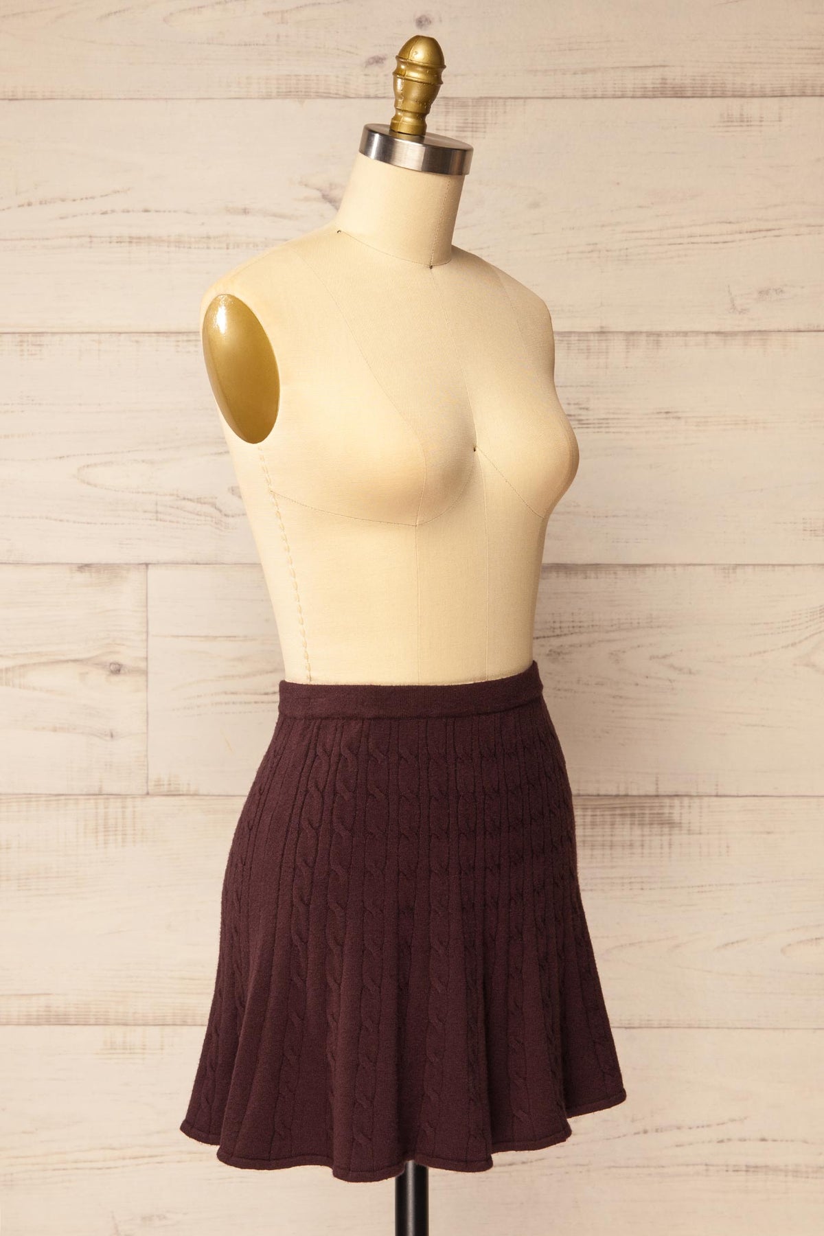 side view of Meridor Brown Cable Knit Short Skirt at La petite garçonne