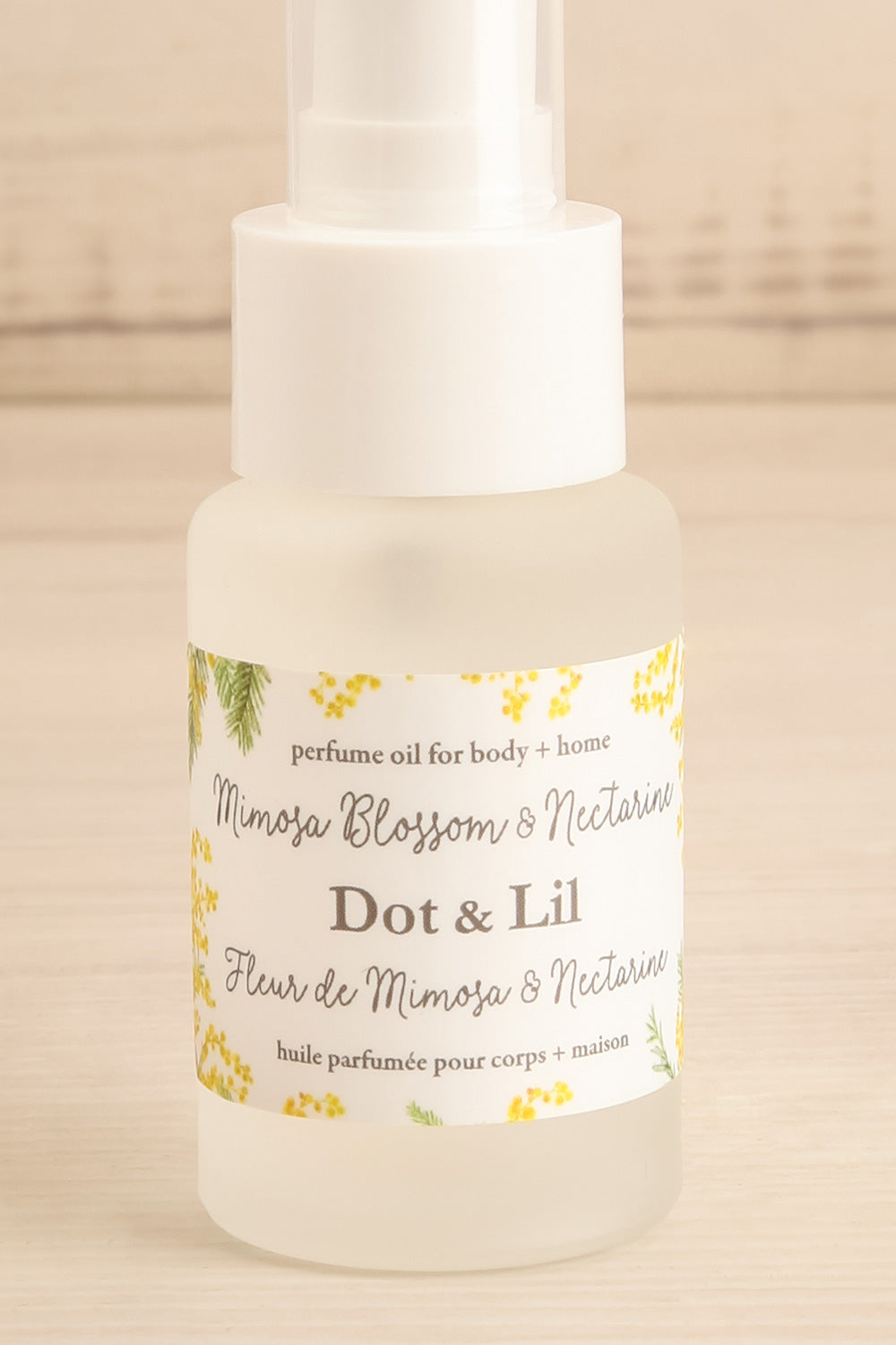 Mimosa & Nectarine Perfume Oil | Maison garçonne close-up