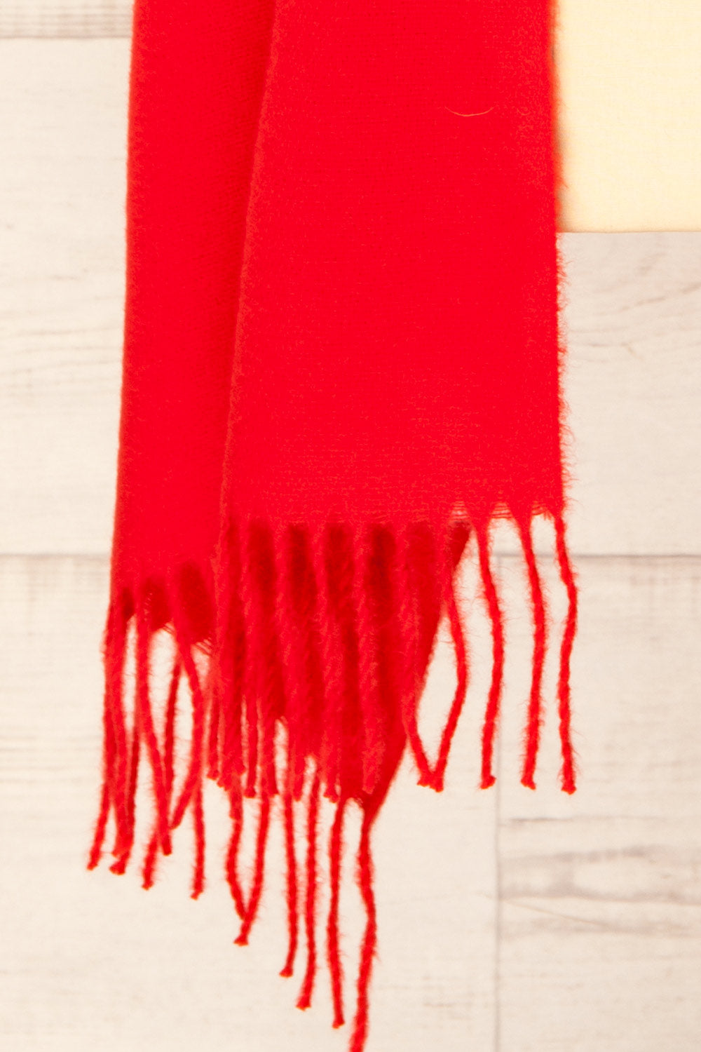 Minet Red Fuzzy Knit Scarf | La petite garçonne details 