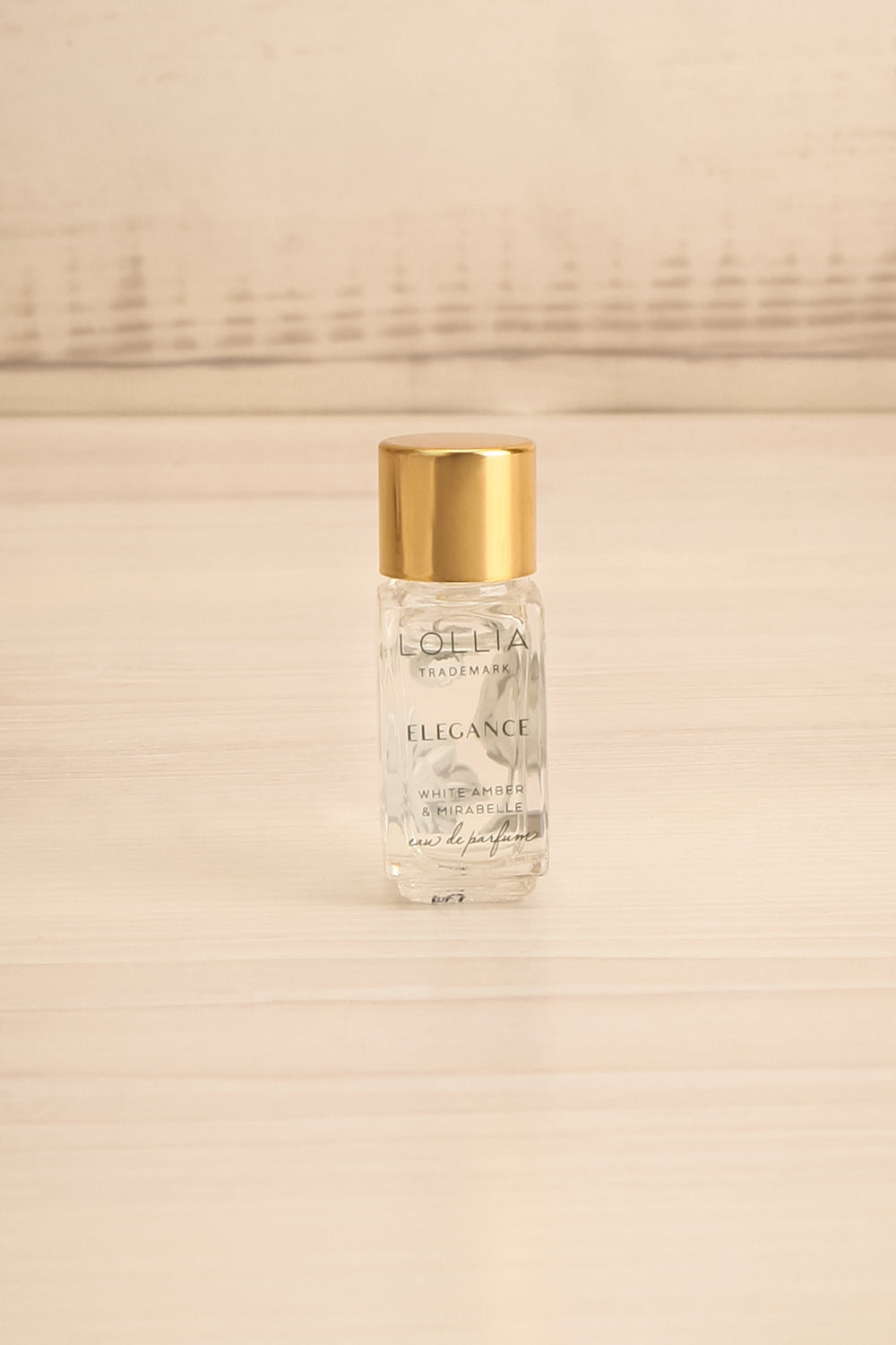 Elegance Mini Perfume | Maison garçonne close-up