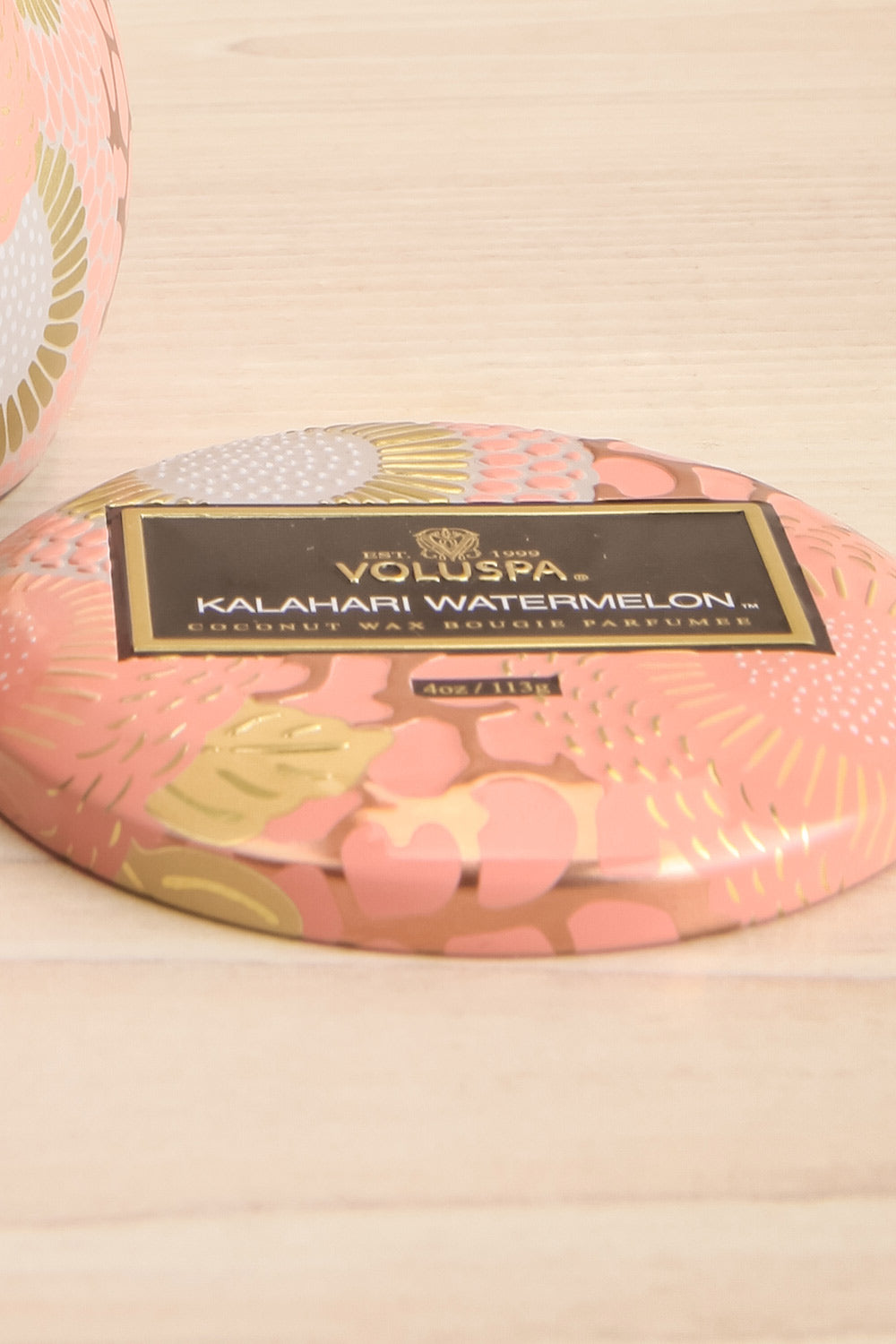 Petite Tin Candle Kalahari Watermelon by Voluspa | Maison garçonne lid close-up