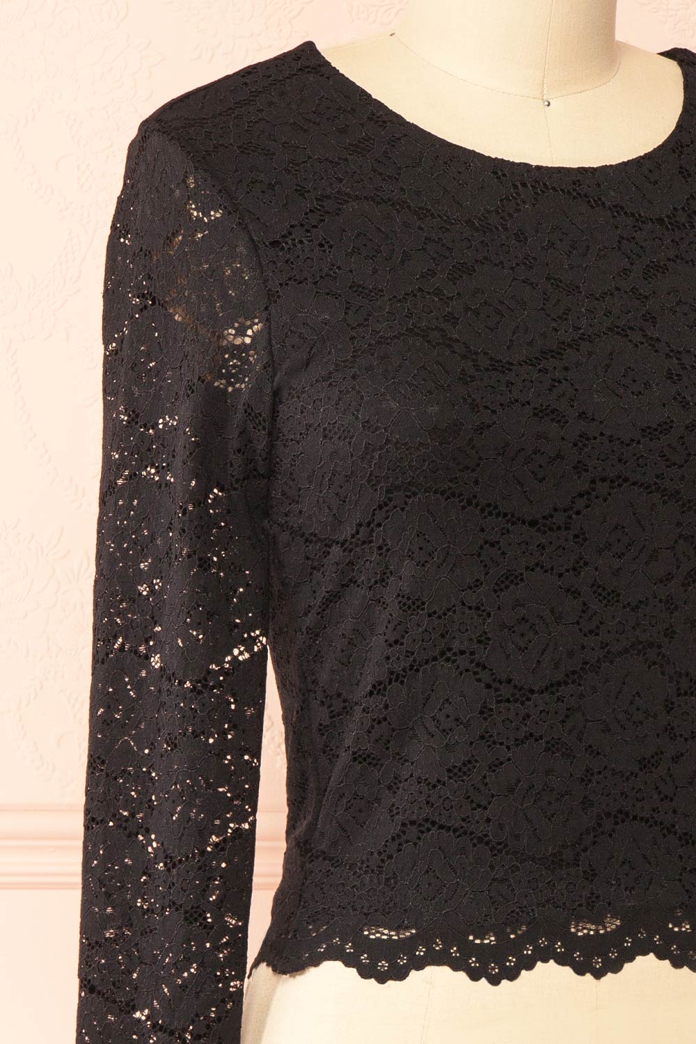 Mizar Black | Lace Crop Top