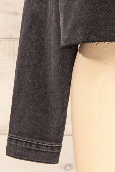 Monheurt Oversized Black Cropped Jean Jacket | La petite garçonne sleeve close-up