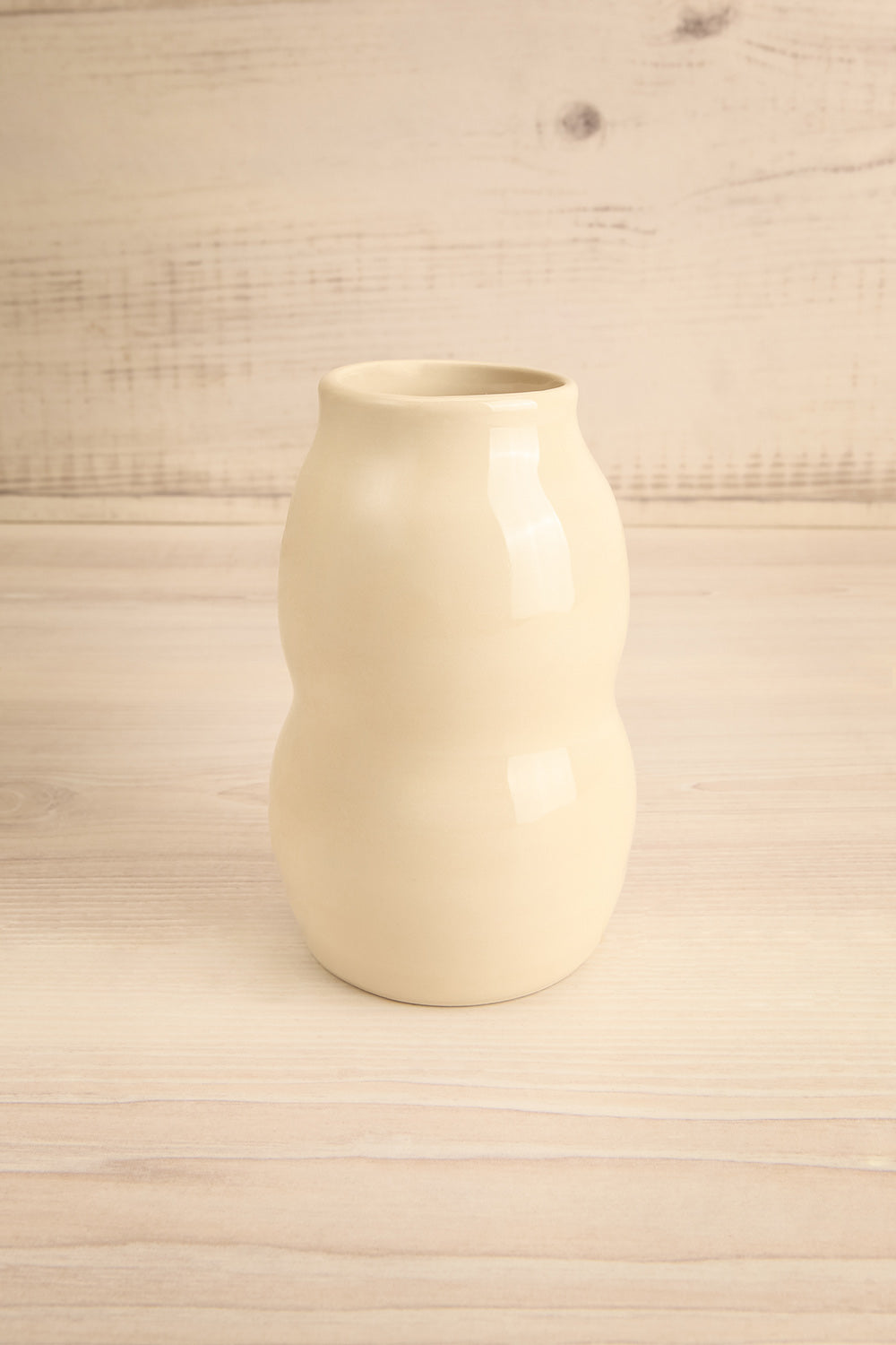 Monokiini Curved Ceramic Vase | Maison garçonne