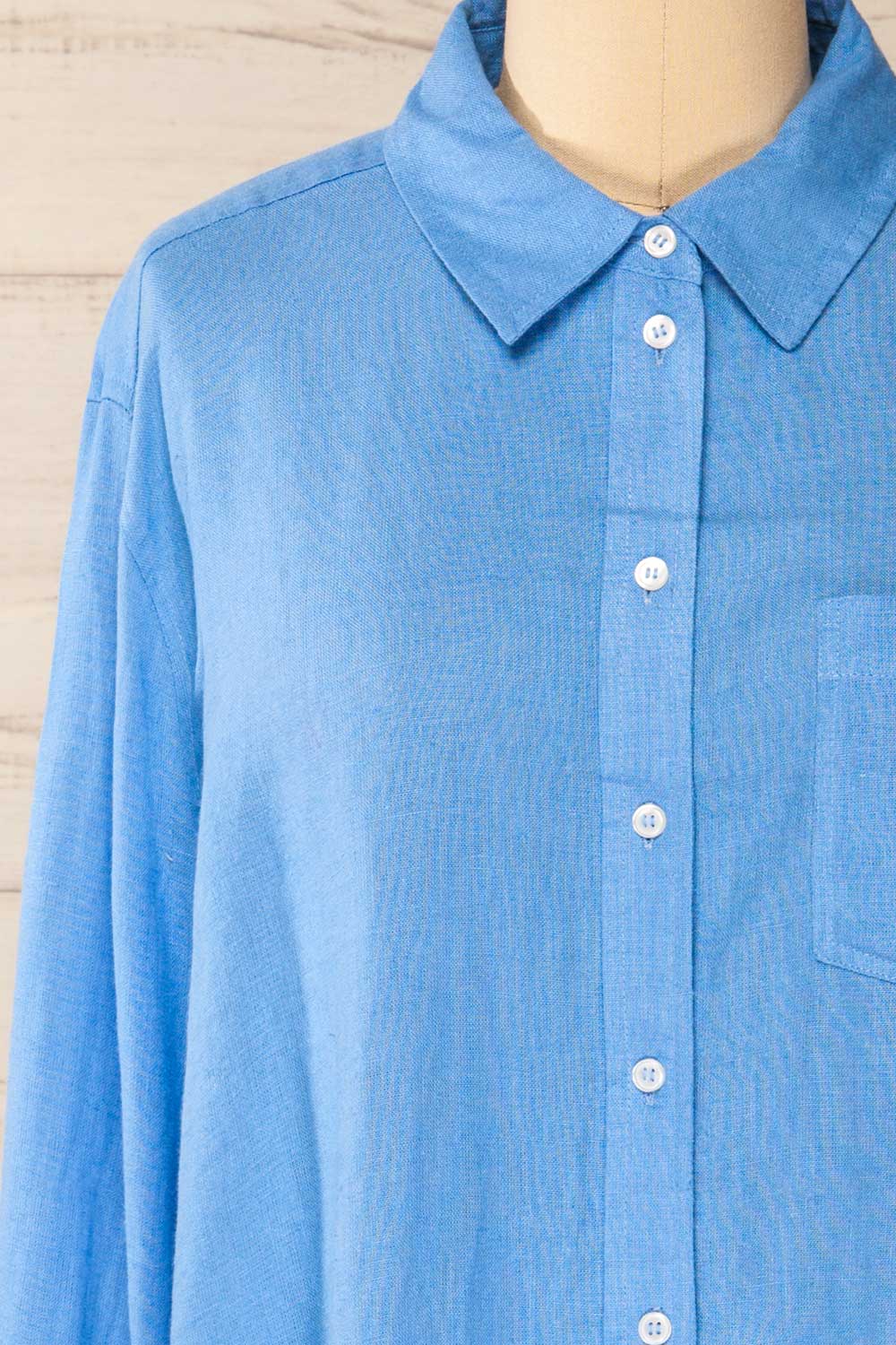 Musigen Blue Oversized Linen Shirt | La petite garçonne front close-up