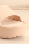 Muur Blush Pink Platform Slide Sandals | La petite garçonne front close-up