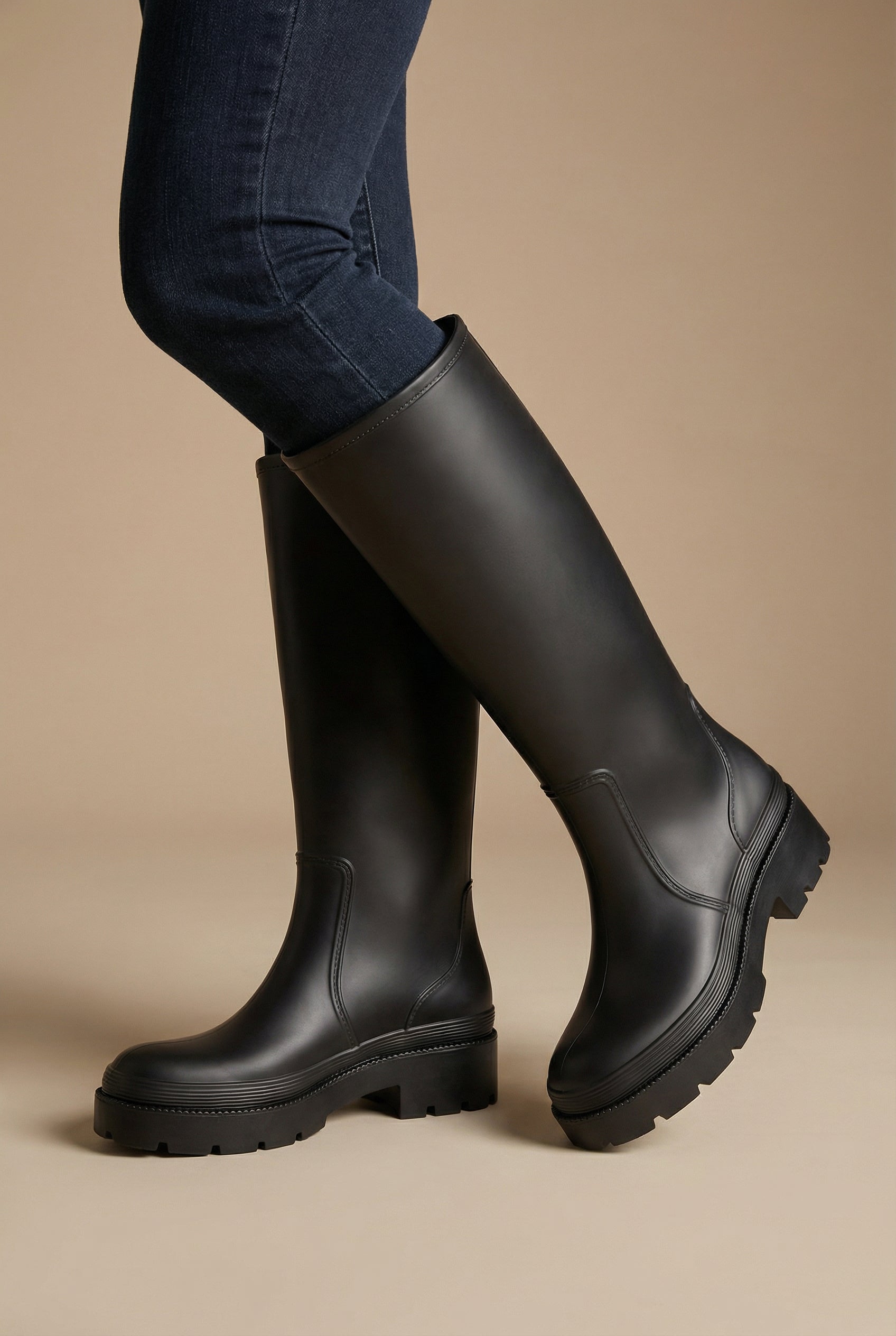 woman wearing Mzuzu Matte Black Rain Boots from La petite garçonne 