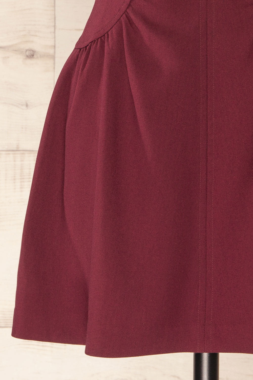 Nabua Short Sleeveless Burgundy Dress | La petite garçonne bottom 