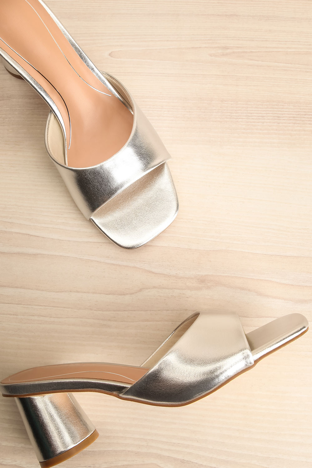 Naifaru Silver High Heel Sandals | La petite garçonne flat view