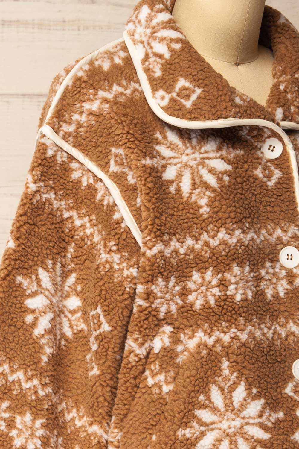 Nashik Brown Sherpa Jacket with Winter Motifs | La petite garçonne side