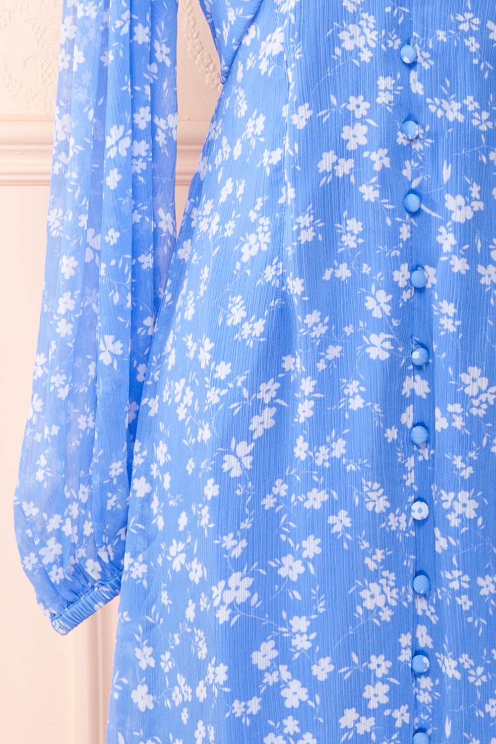 Natasha Long-Sleeved Floral Blue Midi Dress | Boutique 1861 sleeve