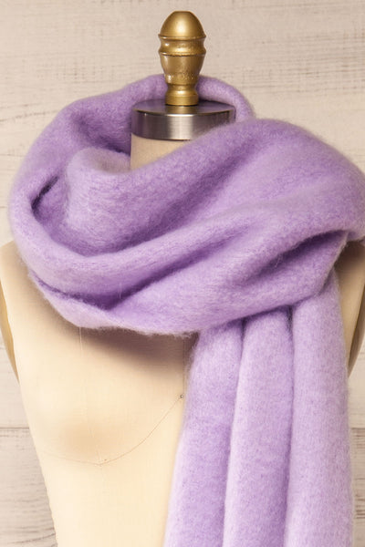 Newnham Lavender Oversized Soft Knit Scarf | La petite garçonne  side close-up