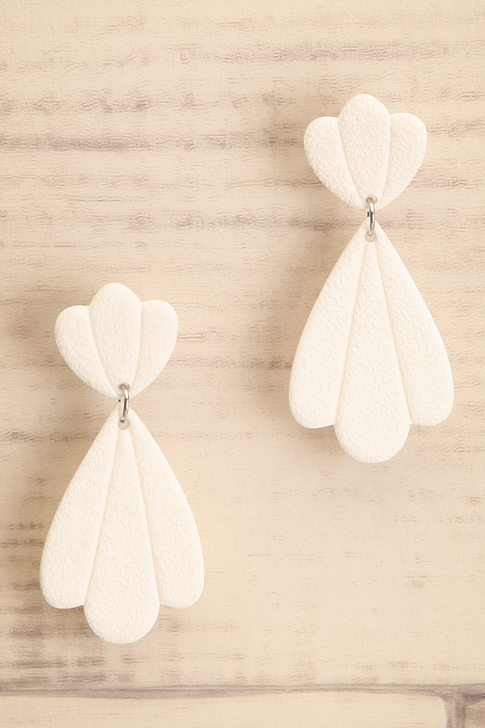 Nimbus White Shell Pendant Earrings | La petite garçonne close-up