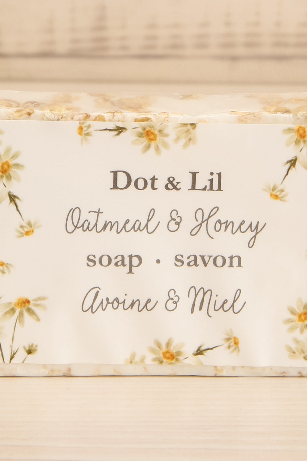 Oatmeal & Honey Soap | Maison garçonne close-up