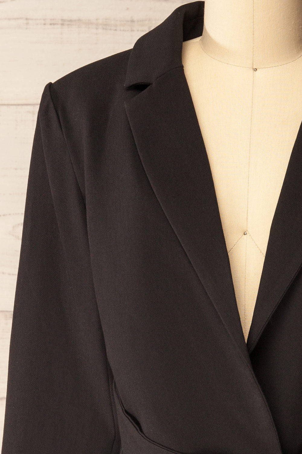 Odda Black Blazer with Cut-Out | La petite garçonne front