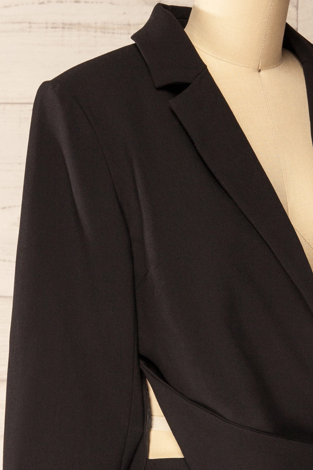 Odda Black Blazer with Cut-Out | La petite garçonne side