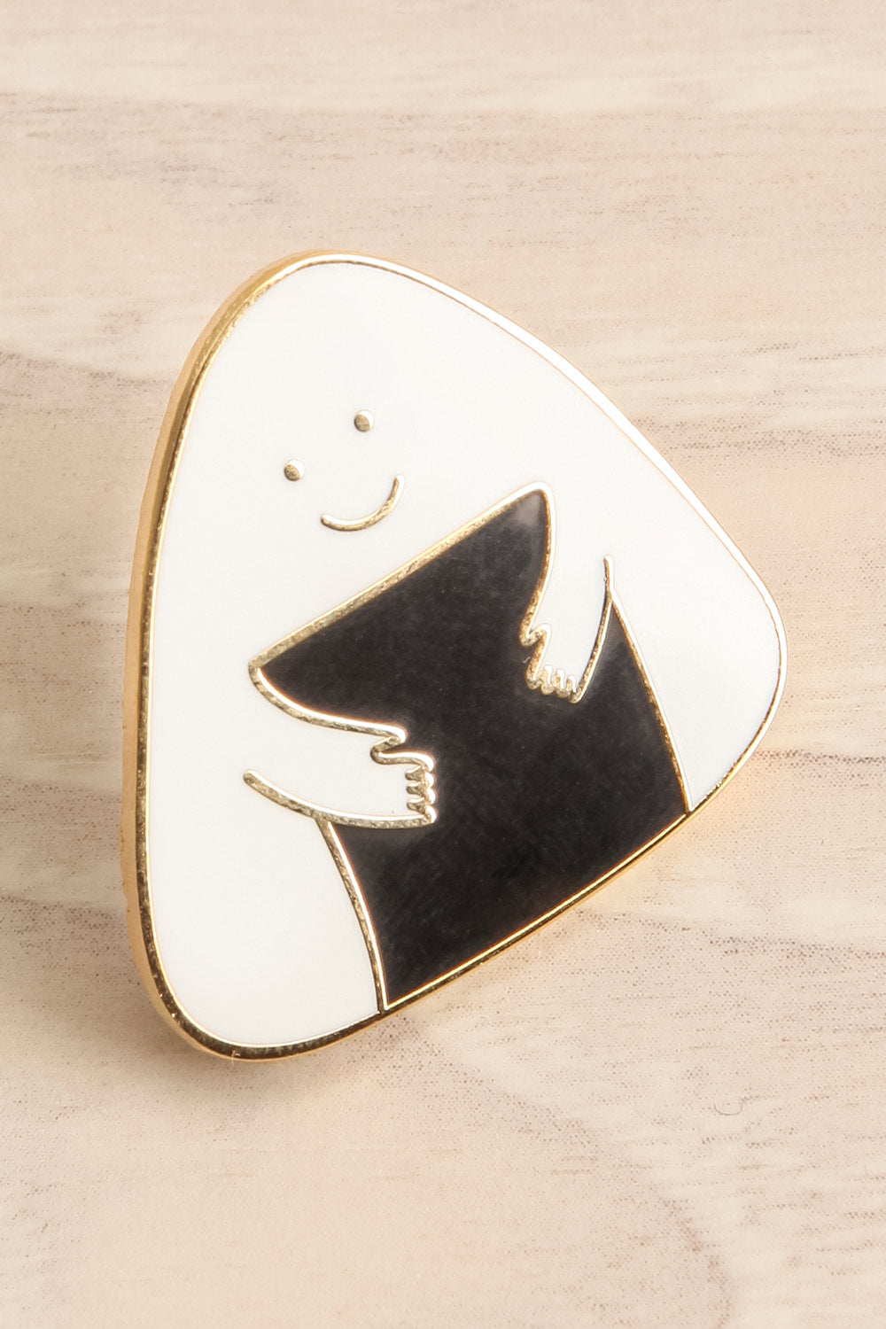 Onigiri Pin | Maison garçonne close-up