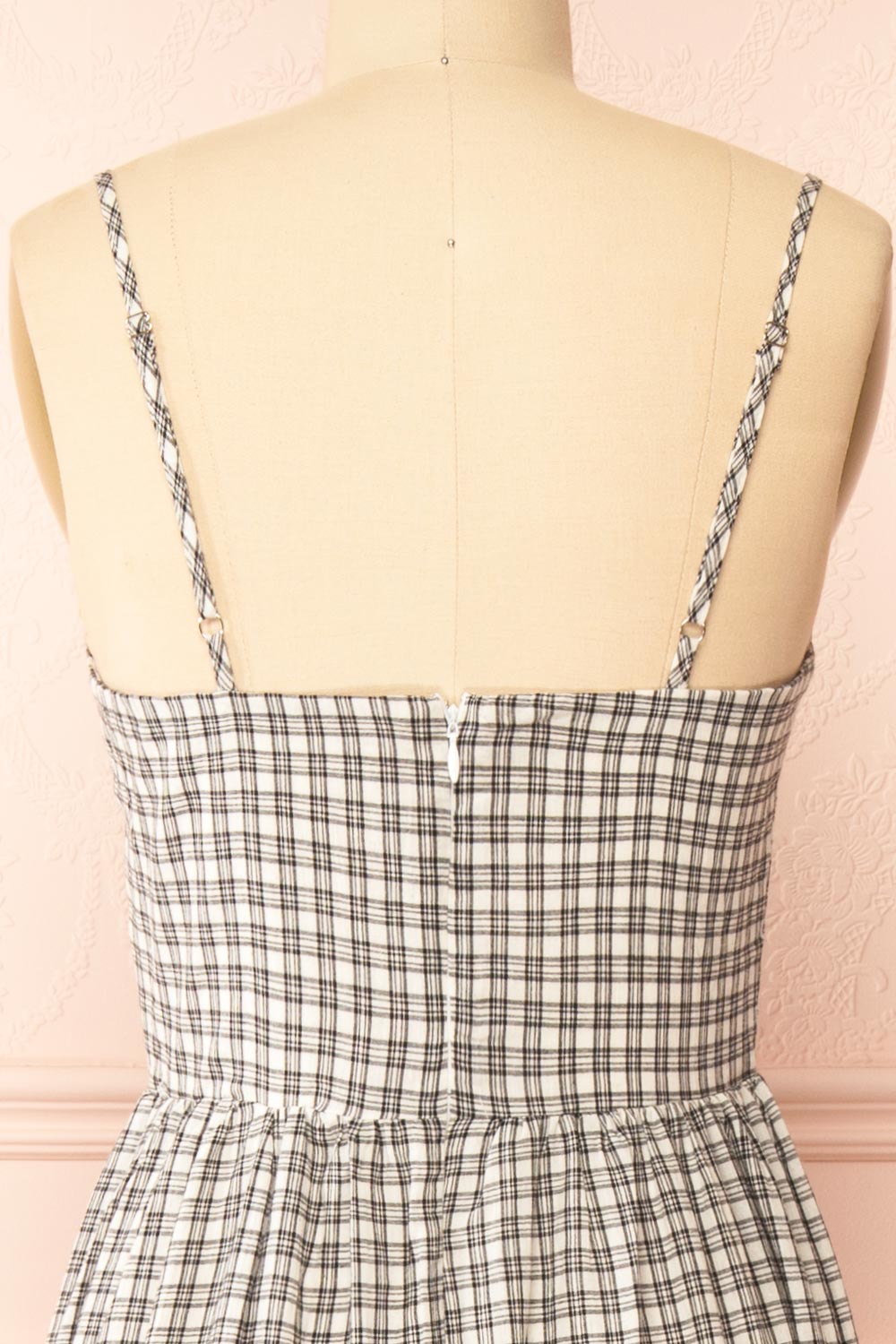 Ovila Long Plaid Dress w/ Bow | Boutique 1861 back close-up