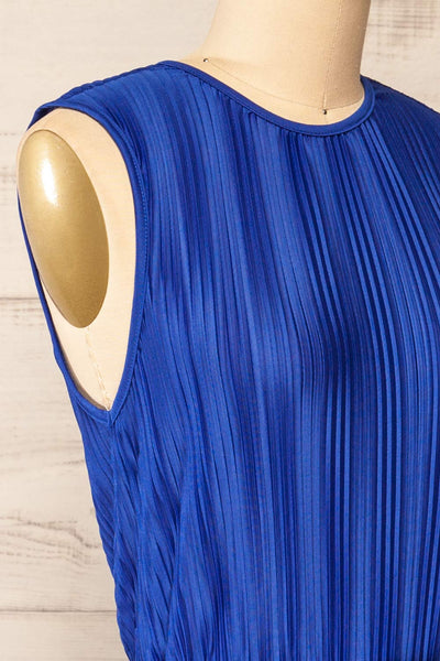 Padstow Blue Sleeveless Pleated Midi Dress | La petite garçonne side close-up