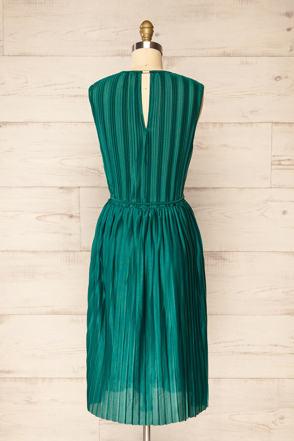 Padstow Green Sleeveless Pleated Midi Dress | La petite garçonne back view