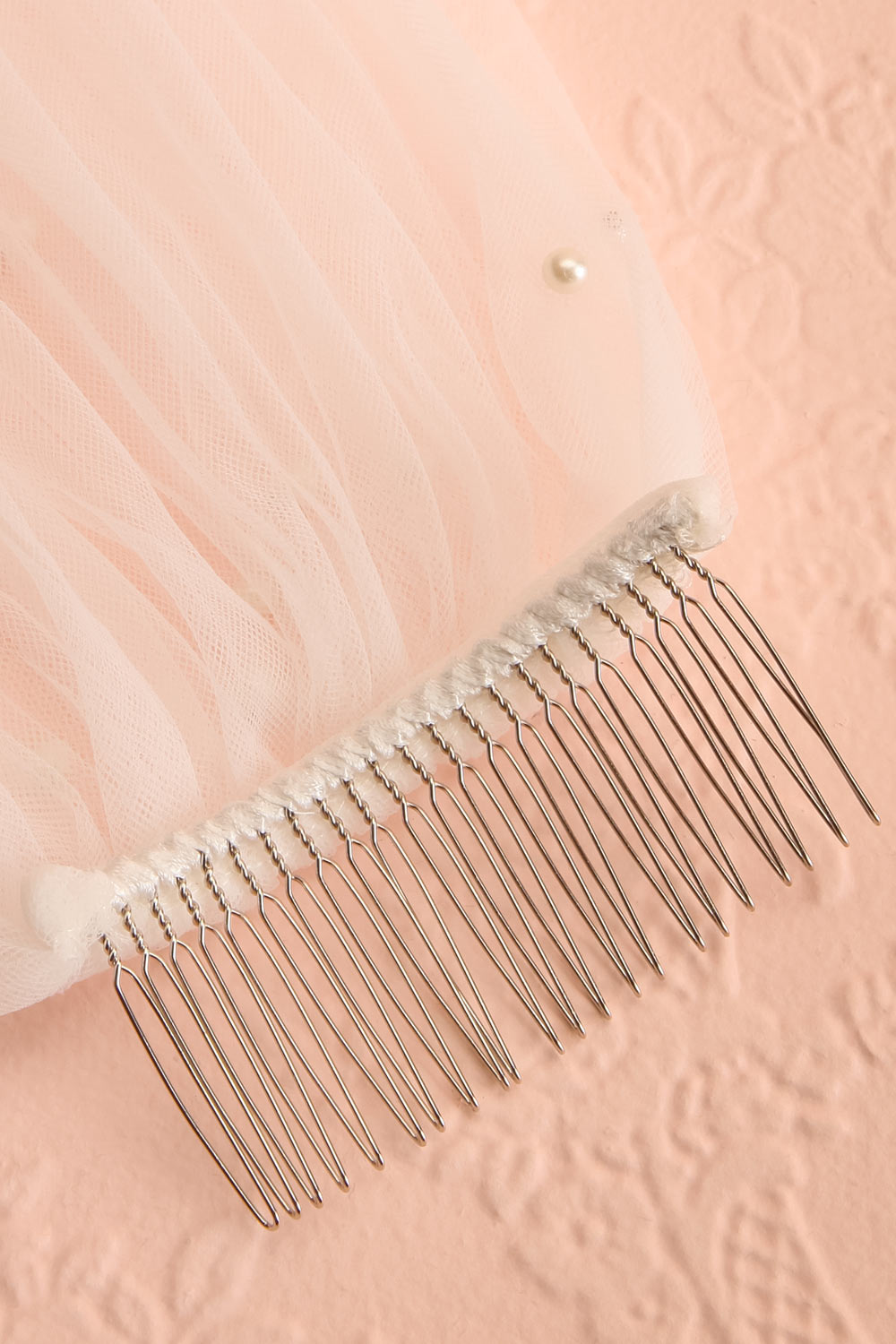 Parfaite Long Mesh Wedding Veil with Pearls | Boudoir 1861 peigne close-up