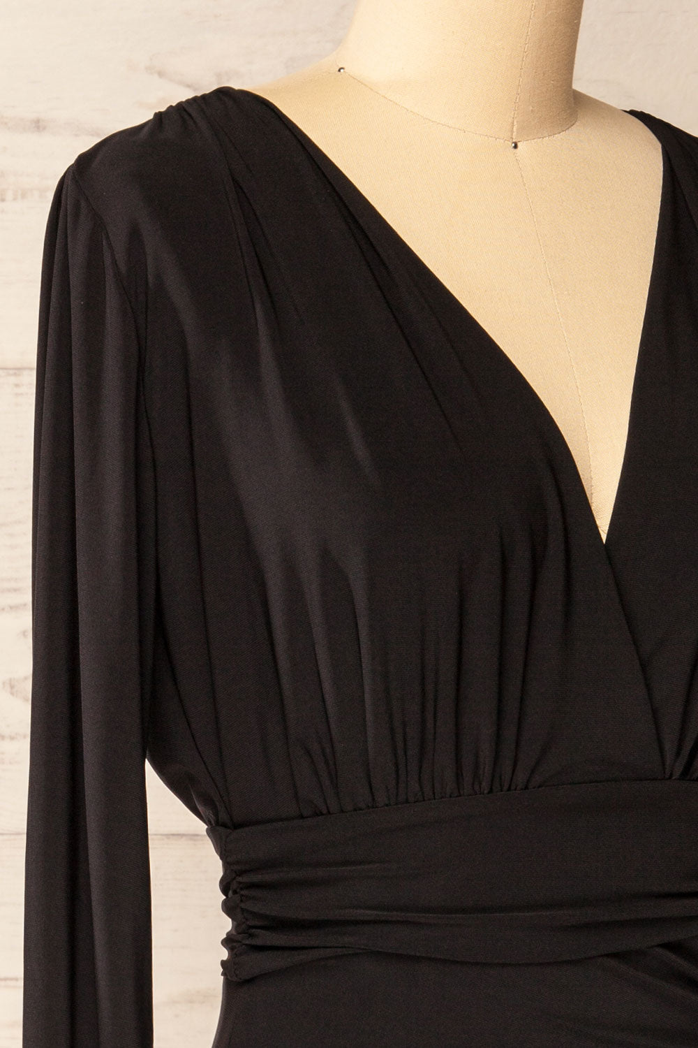 Pessac Black Fitted Midi Dress w/ Long Sleeves | La petite  garçonne side close-up