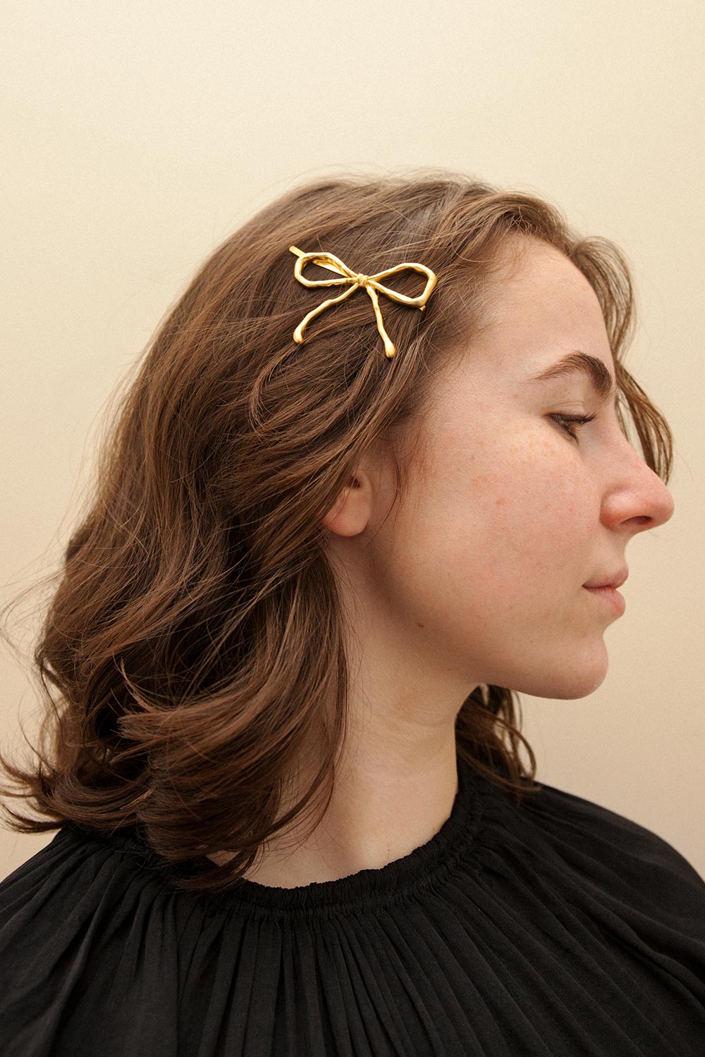 Phedora Golden Bow Hair Pin | Boutique 1861 model