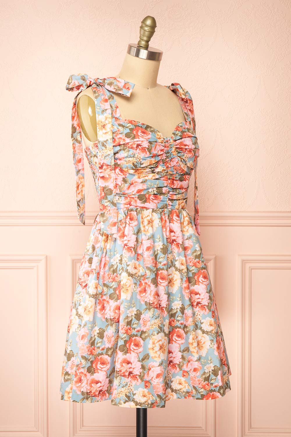 Piknikie Short Floral Dress w/ Sweetheart Neckline | Boutique 1861 side view