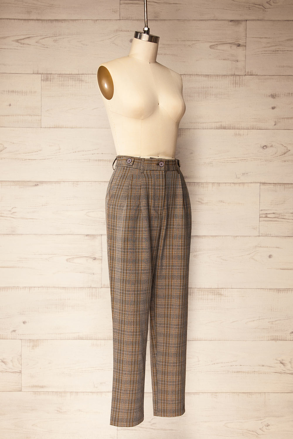 Plano High-Waisted Plaid Pants | La petite garçonne side view