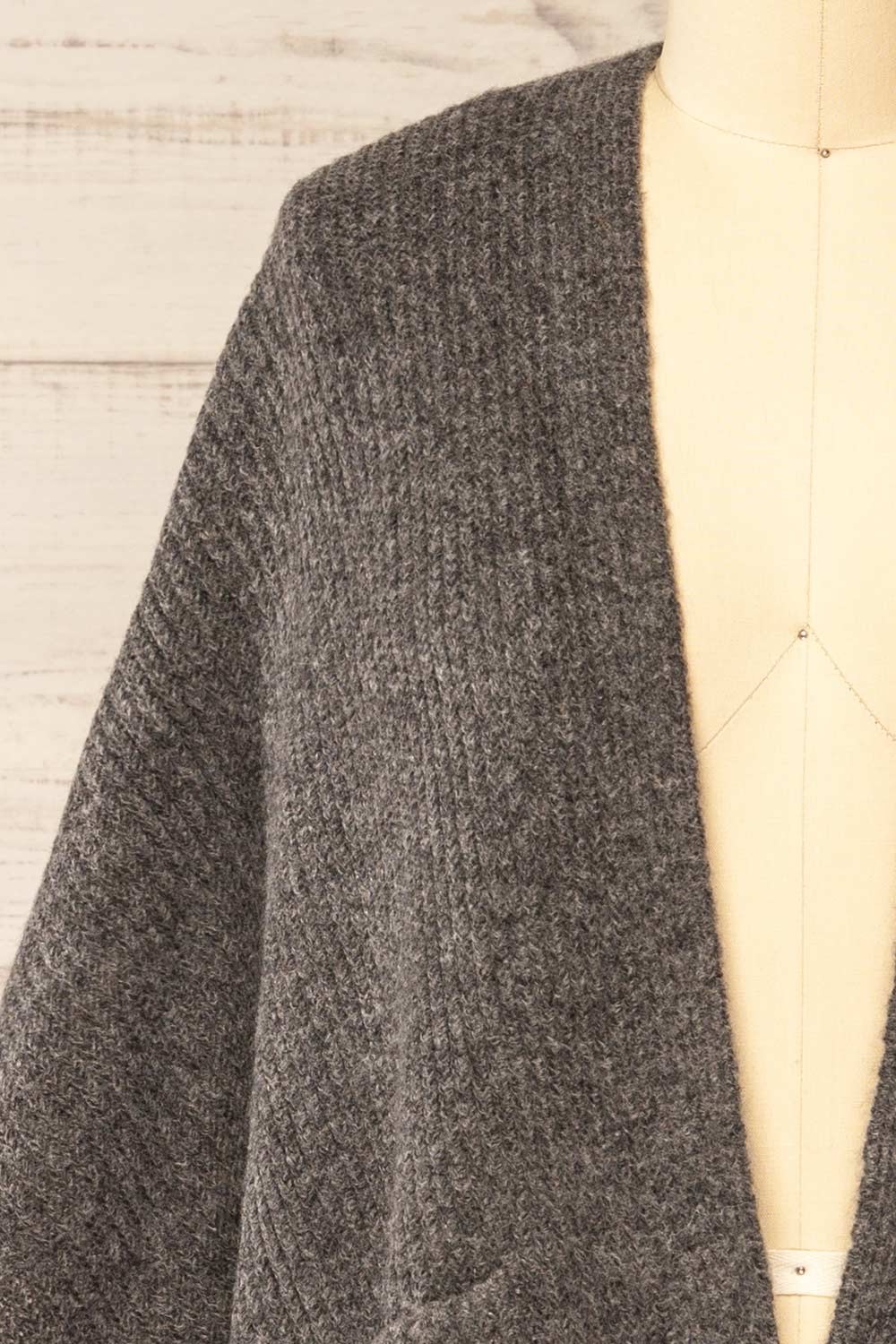 Platon Grey Knitted Poncho w/ Pockets | La petite garçonne front