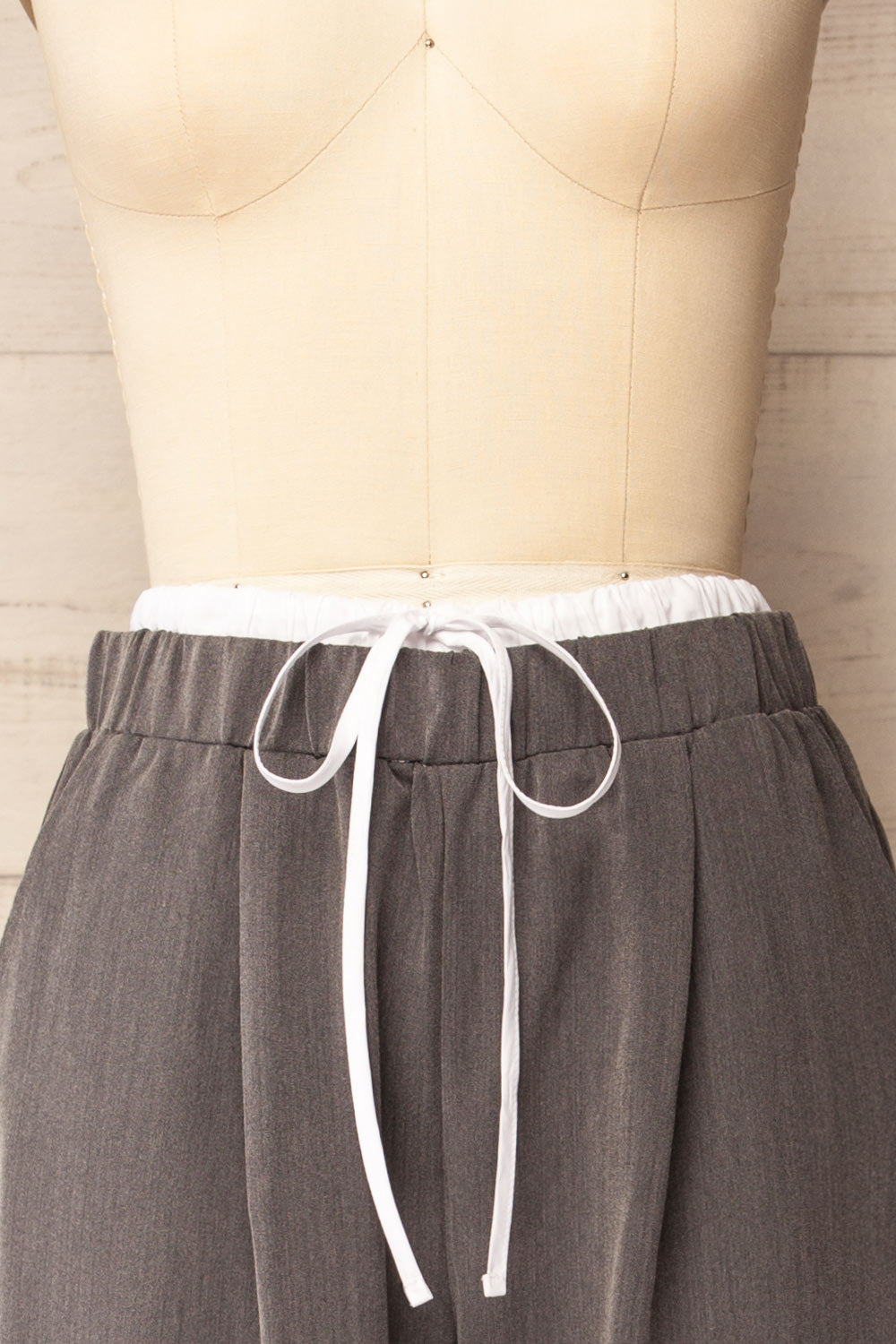 Positano Grey Pants with Double Waistband | La petite garçonne front