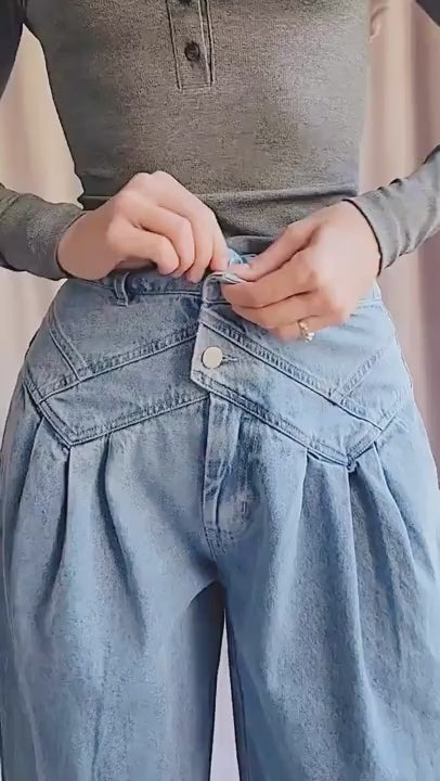 video of a woman wearing Ottawa Wide-Leg Jeans with Criss-Cross from La petite garçonne 