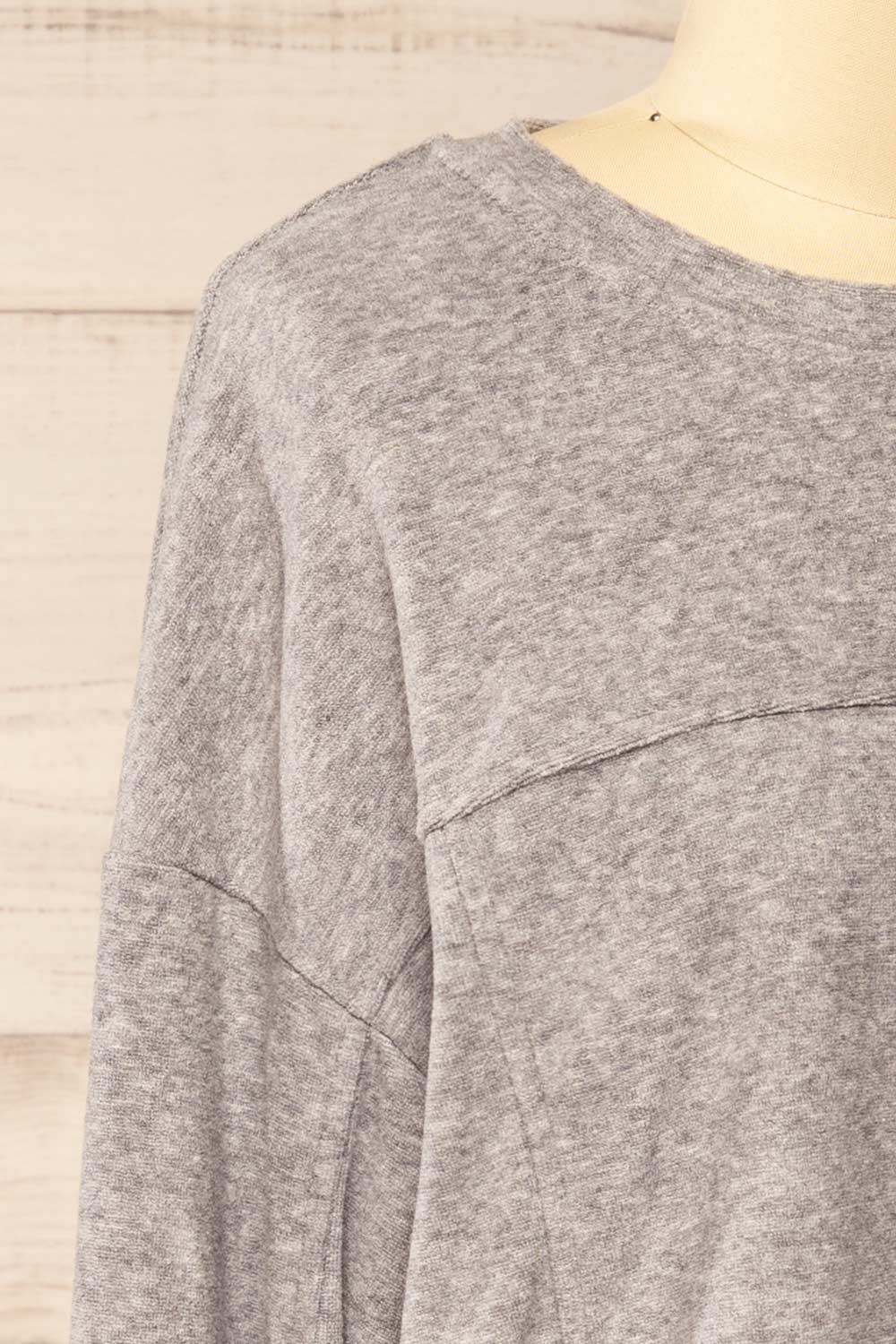 Qarth Grey Oversized Round Neck Sweater | La petite garçonne side