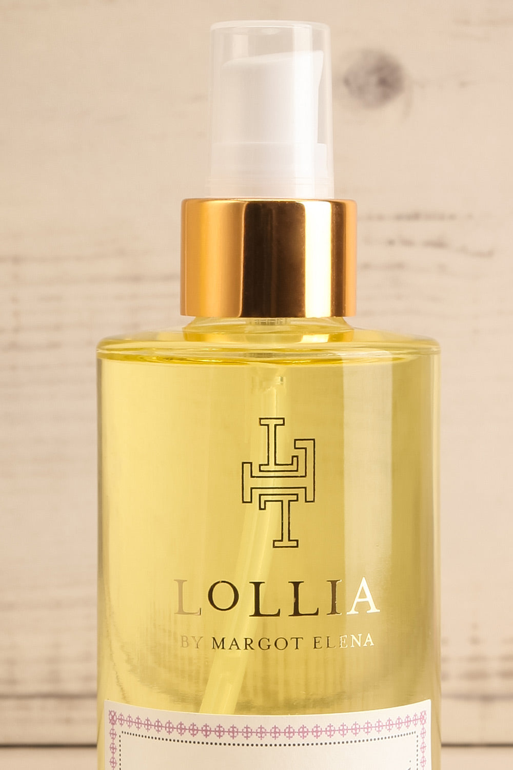 Relax Dry Body Oil | Maison garçonne close-up