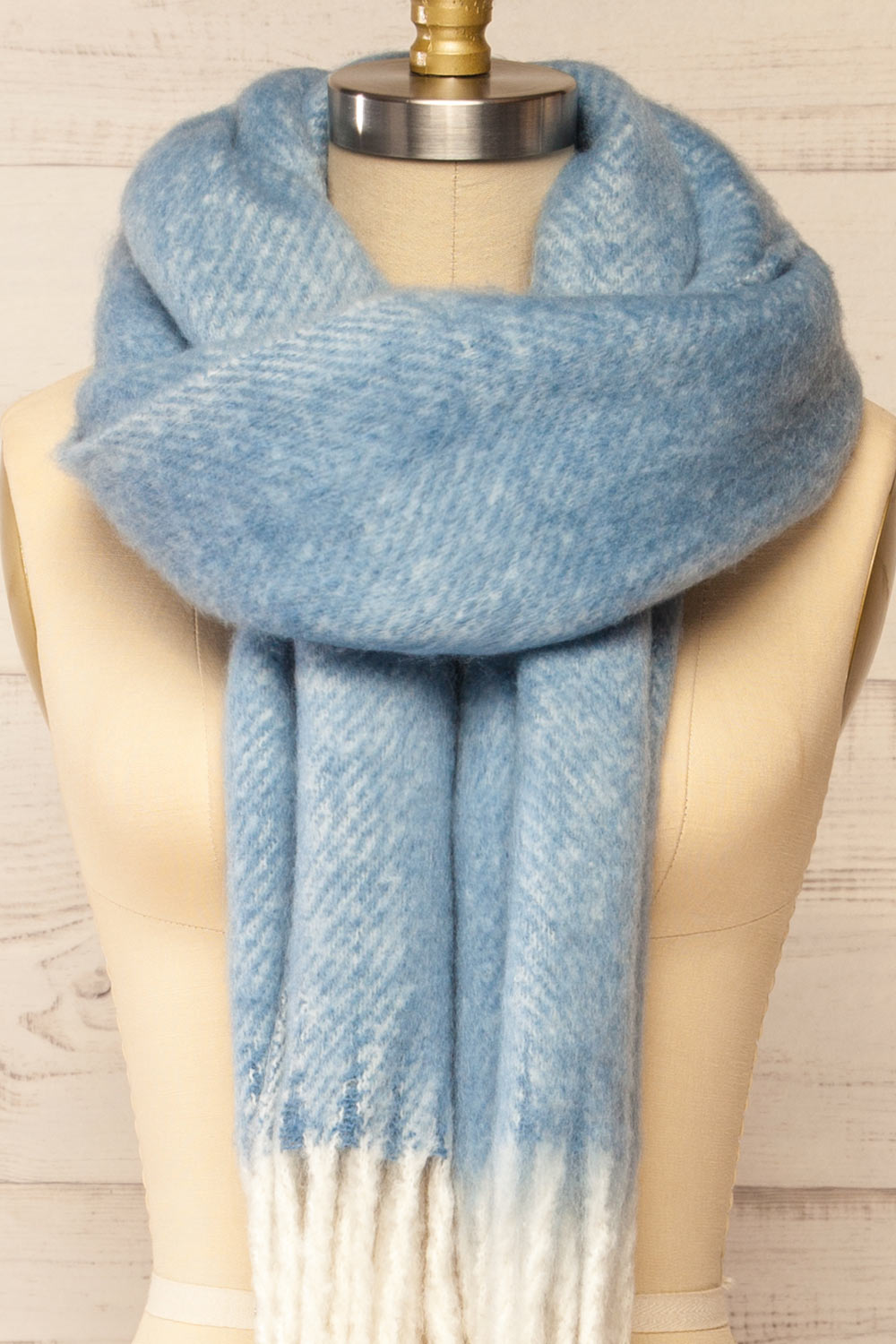 Requi Blue Oversized Soft Knit Scarf | La petite garçonne knot