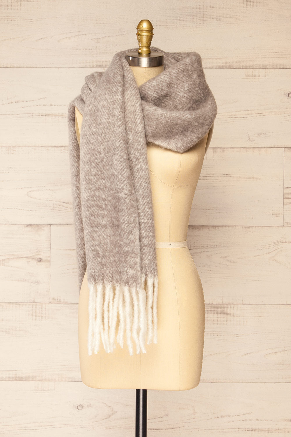 Requi Grey Oversized Soft Knit Scarf | La petite garçonne side view