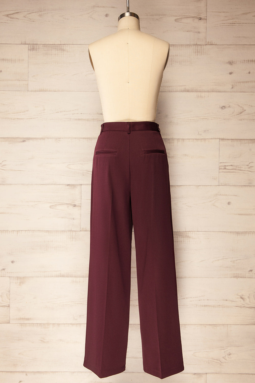Rialto High-Waisted Pleated Burgundy Pants | La petite garçonne back view