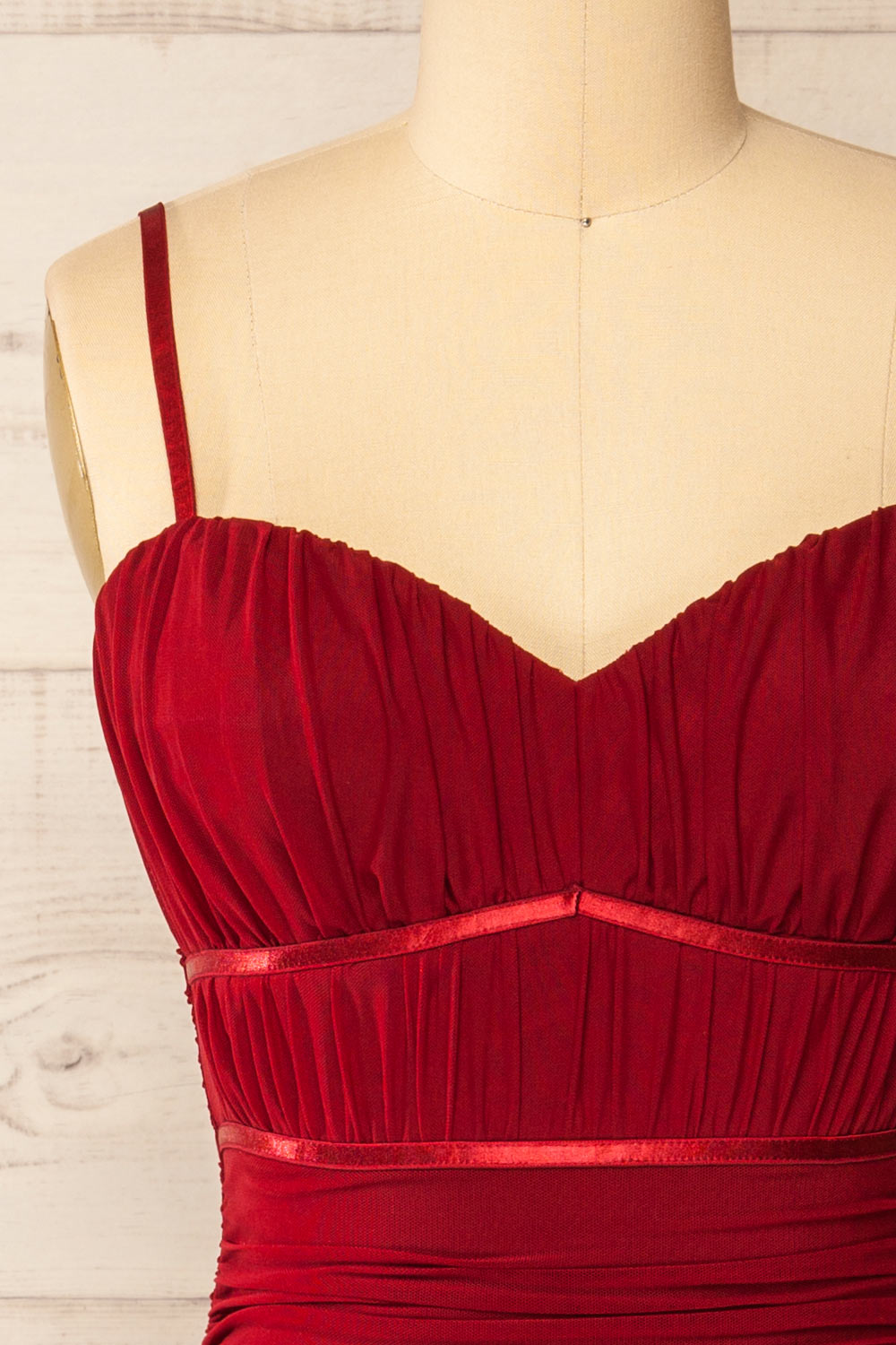 Rilievo Burgundy Ruched Fitted Midi Dress | La petite garçonne front close-up