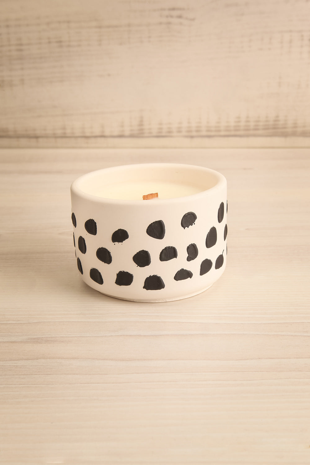 Montreal Refillable Candle | Maison garçonne polka dot