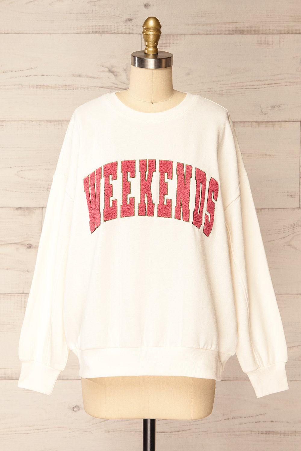 Rusca Oversized "Weekends" Sweatshirt | La petite garçonne front view