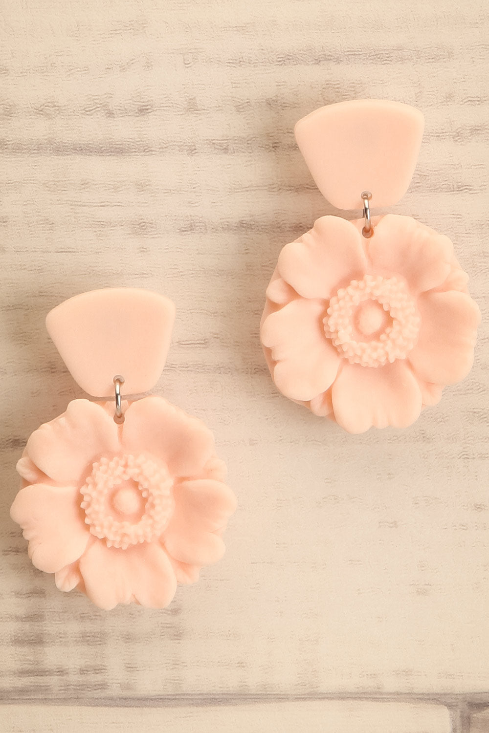 Sahel Flower Pendant Earrings | La petite garçonne close-up